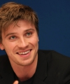 54648903_garrett_hedlund_country_strong_press_conference_portraits_by_herve_tropea_07.jpg