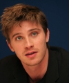 54648918_garrett_hedlund_country_strong_press_conference_portraits_by_herve_tropea_14.jpg