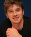 54648943_garrett_hedlund_country_strong_press_conference_portraits_by_herve_tropea_21.jpg